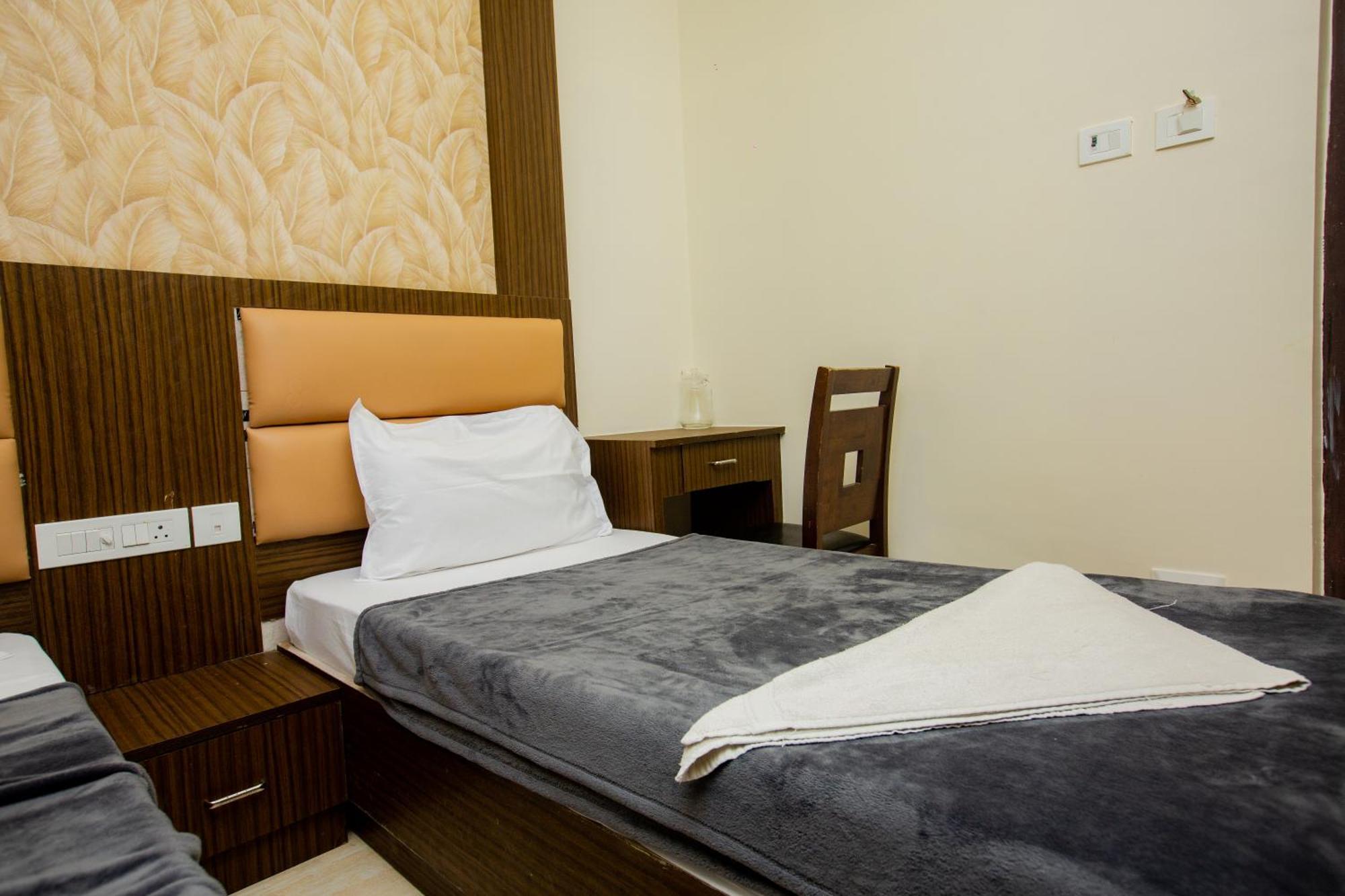 The Park Avenue Hotel - Business Class Hotel Near Central Railway Station Chennai Periyamet Ngoại thất bức ảnh