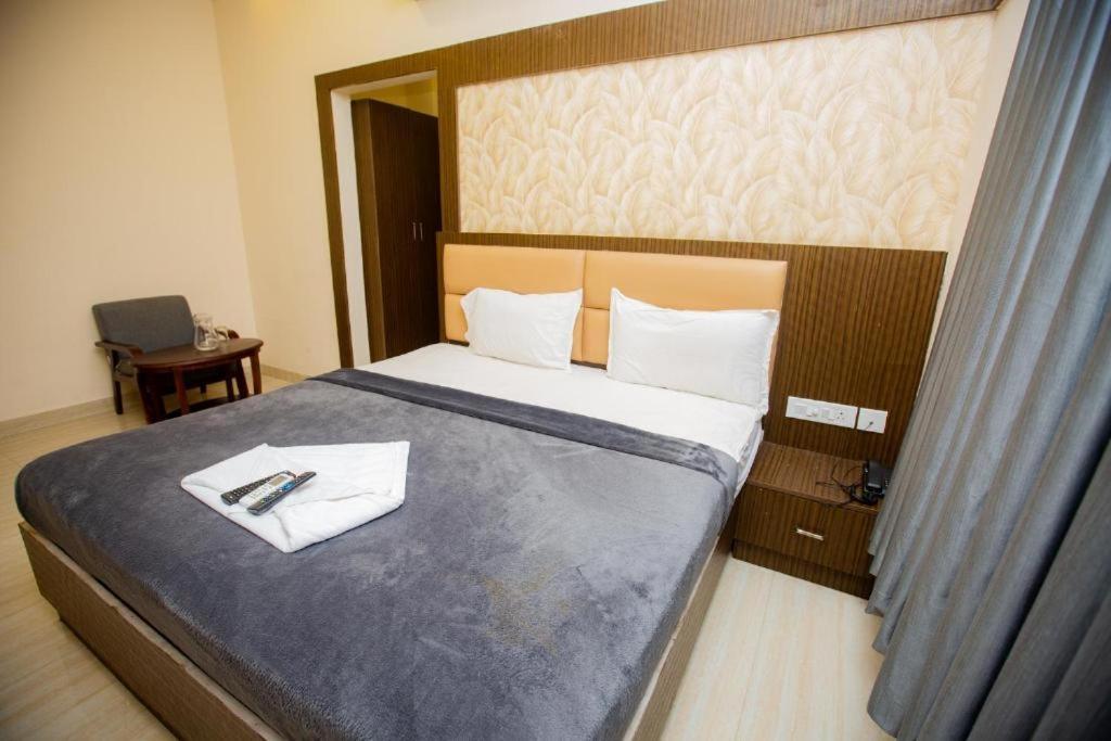 The Park Avenue Hotel - Business Class Hotel Near Central Railway Station Chennai Periyamet Ngoại thất bức ảnh